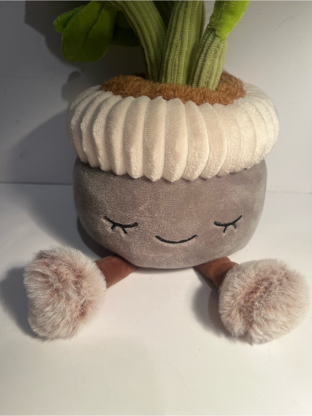 Greenhouse RUSS plush 🌱🍃🌱🍃🌱🌱🌱 - Picture 3 of 5